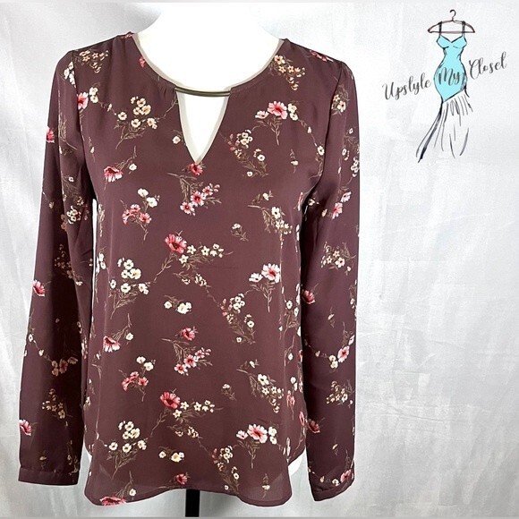 Long sleeve burgundy floral antique brass keyhole top size small - Picture 2 of 7